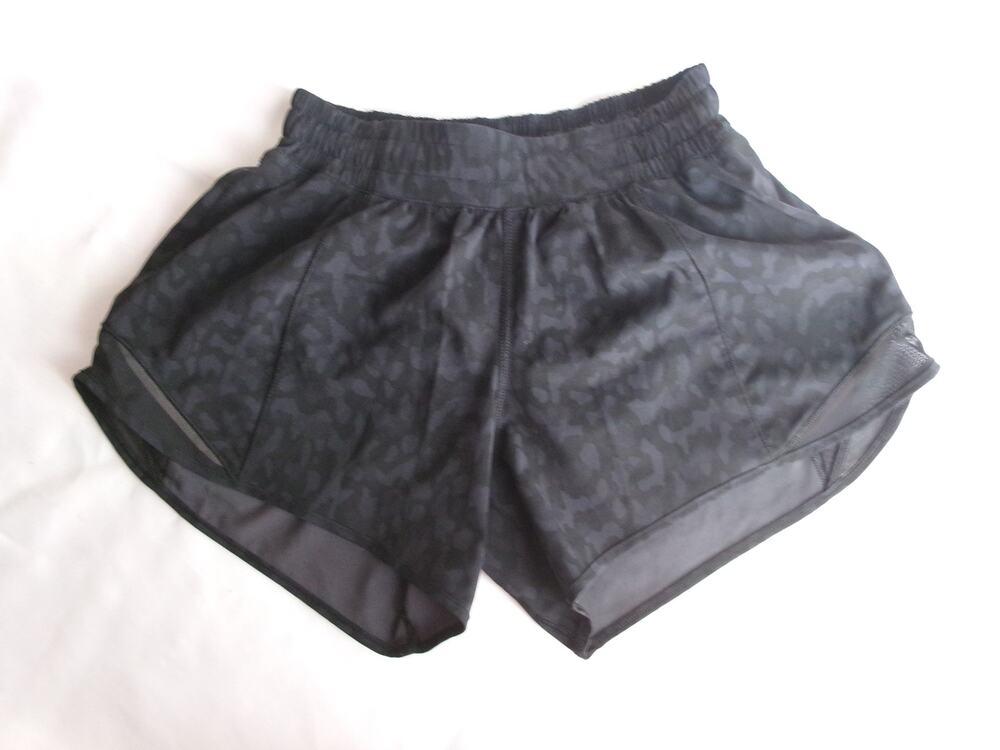 Lululemon Hotty Hot Shorts Womens 4 Tall Black Camo Mesh Running Athletic